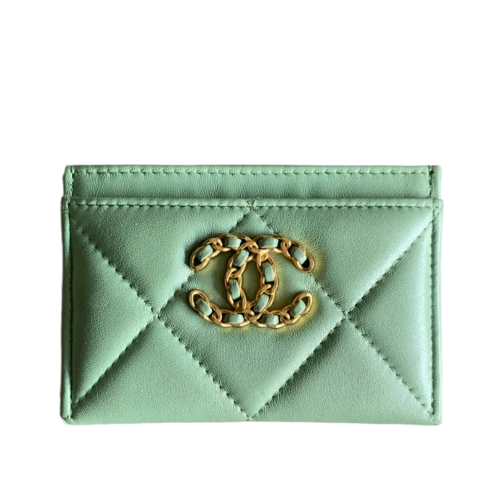 BNIB NWT! Chanel CC Shiny Goatskin Quilted C24 19 Card Holder Green Tiffany Blue